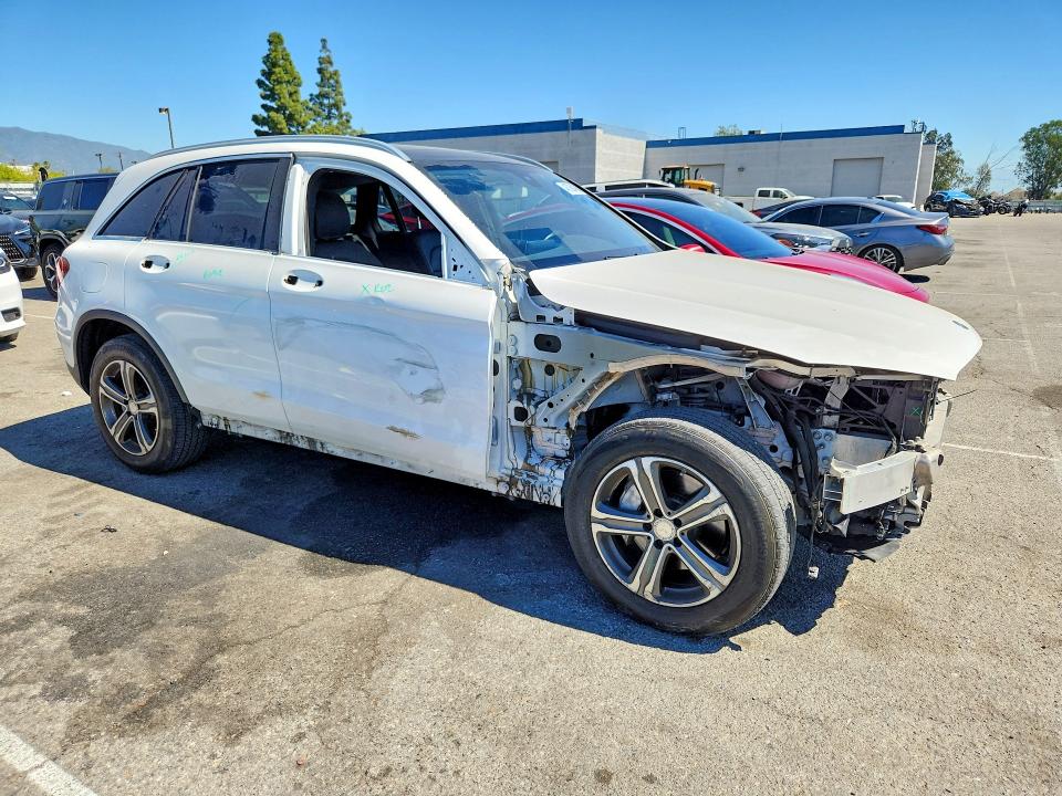 2016 Mercedes-benz Glc