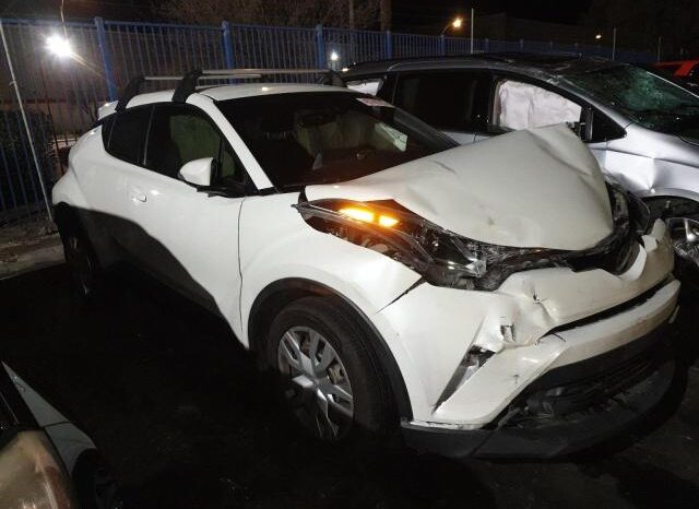 
								2019 Toyota C-hr full									