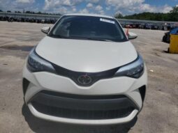 
										2021 Toyota C-hr full									