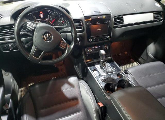 
								2014 Volkswagen Touareg full									