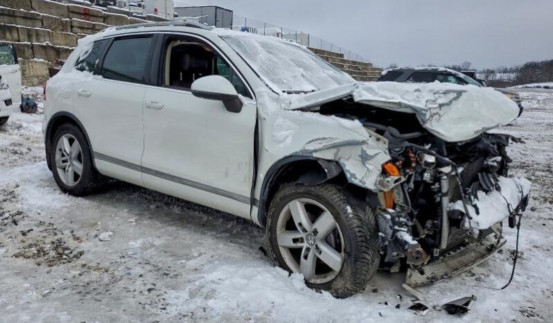 
								2014 Volkswagen Touareg full									
