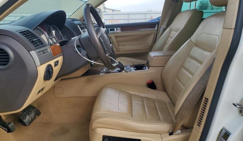 
								2009 Volkswagen Touareg full									