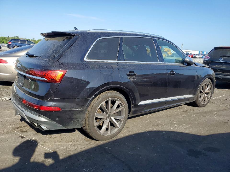 2021 Audi Sq7