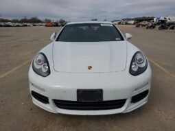
										2016 Porsche Panamera full									