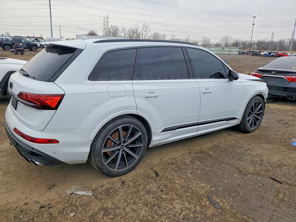 2020 Audi Sq7