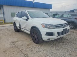 
										2014 Volkswagen Touareg full									