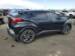 
										2021 Toyota C-hr full									