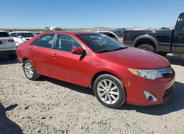 
								2014 Toyota Camry hybr full									