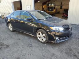 
										2012 Toyota Camry base full									