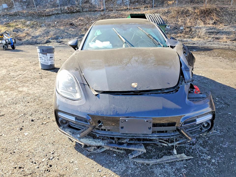 2018 Porsche Panamera