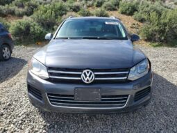 
										2014 Volkswagen Touareg full									