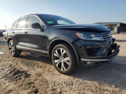 
										2017 Volkswagen Touareg full									