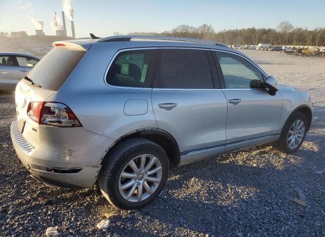 
								2012 Volkswagen Touareg full									