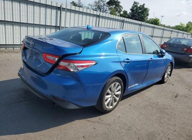 
								2019 Toyota Camry full									