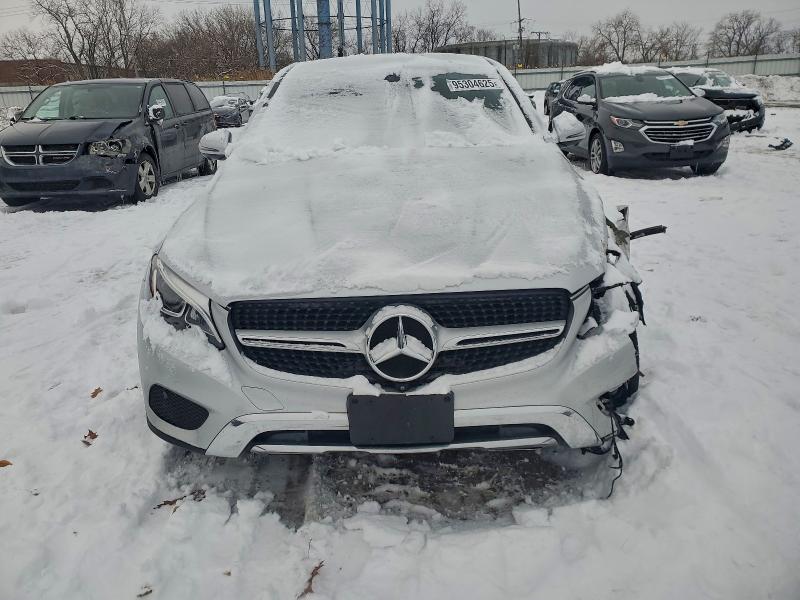 2017 Mercedes-benz Glc