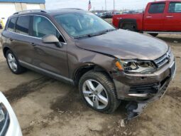 
										2012 Volkswagen Touareg full									