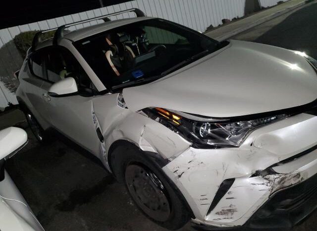 
								2019 Toyota C-hr full									