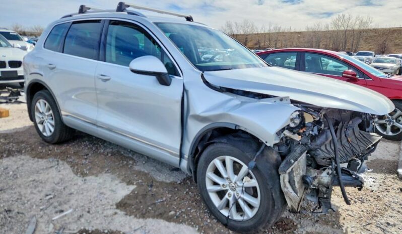 
								2013 Volkswagen Touareg full									