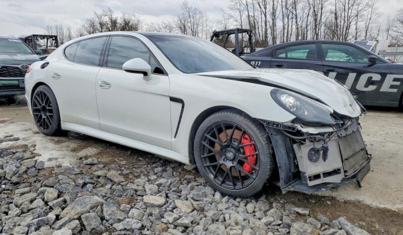 
								2013 Porsche Panamera full									