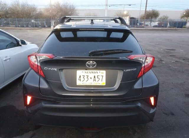 
								2022 Toyota C-hr full									