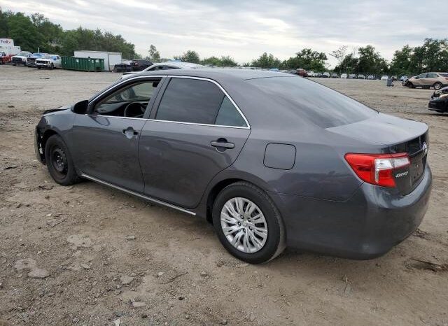 
								2012 Toyota Camry full									