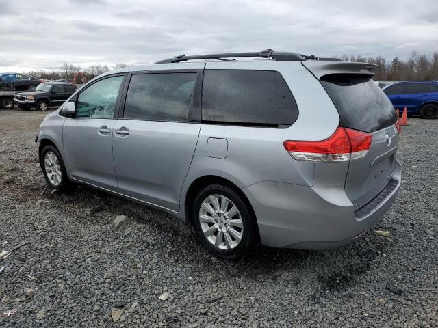 2013 Toyota Sienna xle