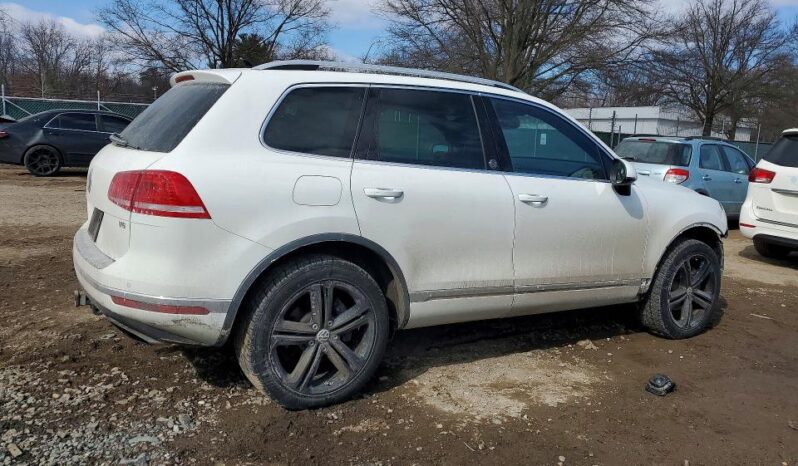 
								2017 Volkswagen Touareg full									