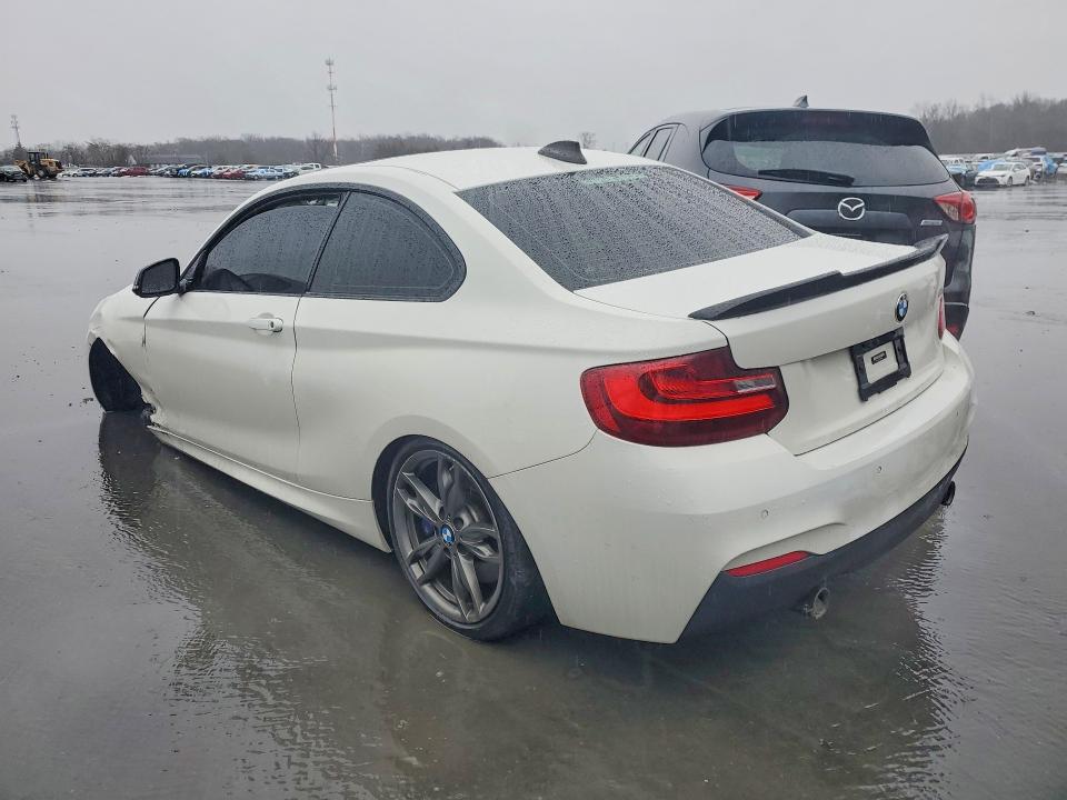 2016 BMW M2
