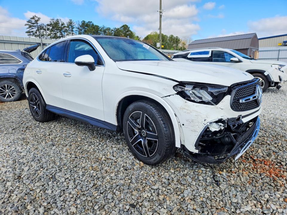 2026 Mercedes-benz Glc