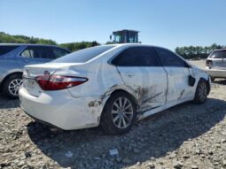 
										2015 Toyota Camry le full									