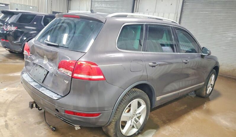 
								2012 Volkswagen Touareg full									