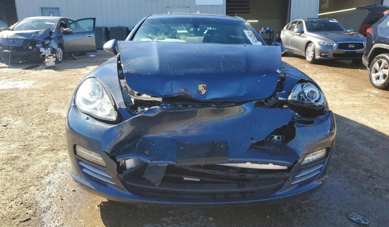 
								2010 Porsche Panamera full									