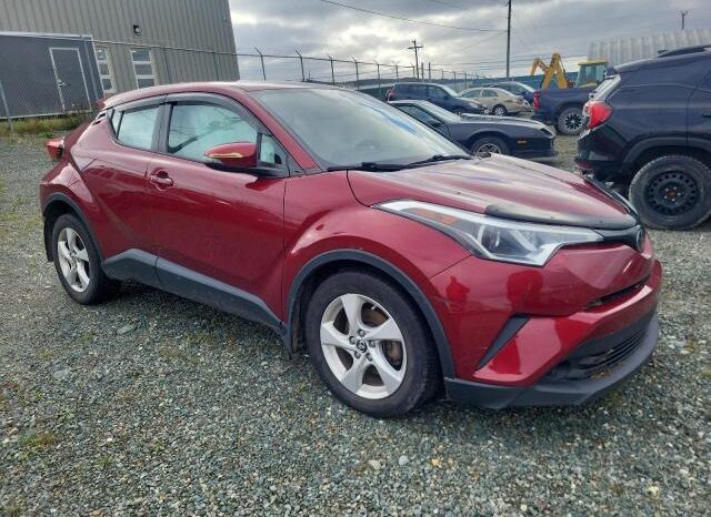 
								2018 Toyota C-hr full									