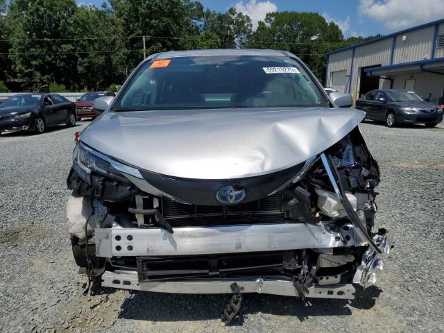 2021 Toyota Sienna