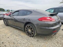 
										2015 Porsche Panamera full									