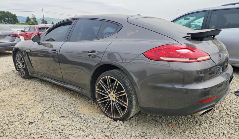 
								2015 Porsche Panamera full									