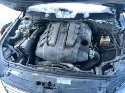
										2015 Volkswagen Touareg full									