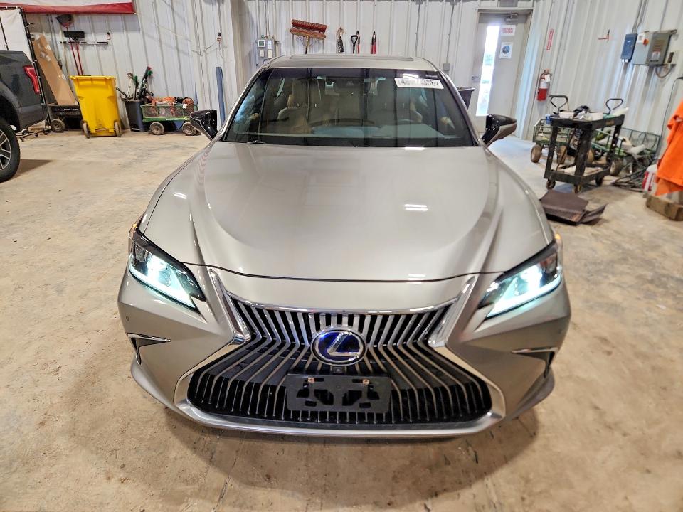 2021 Lexus Es 300h