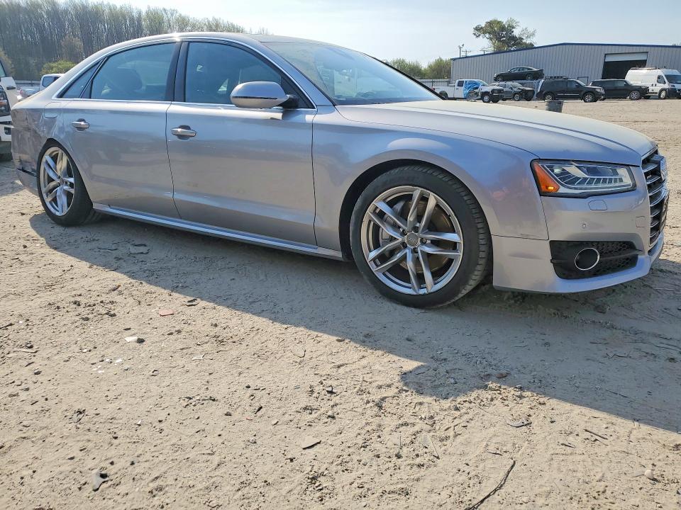 2016 Audi A8
