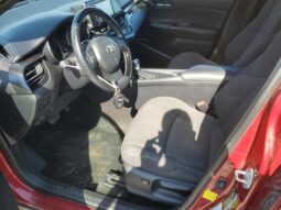 
										2018 Toyota C-hr full									