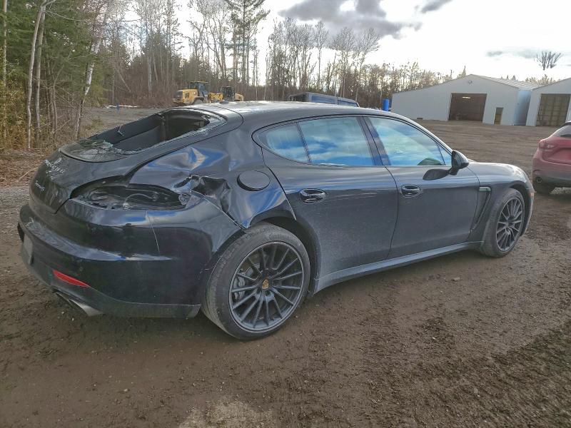 2016 Porsche Panamera