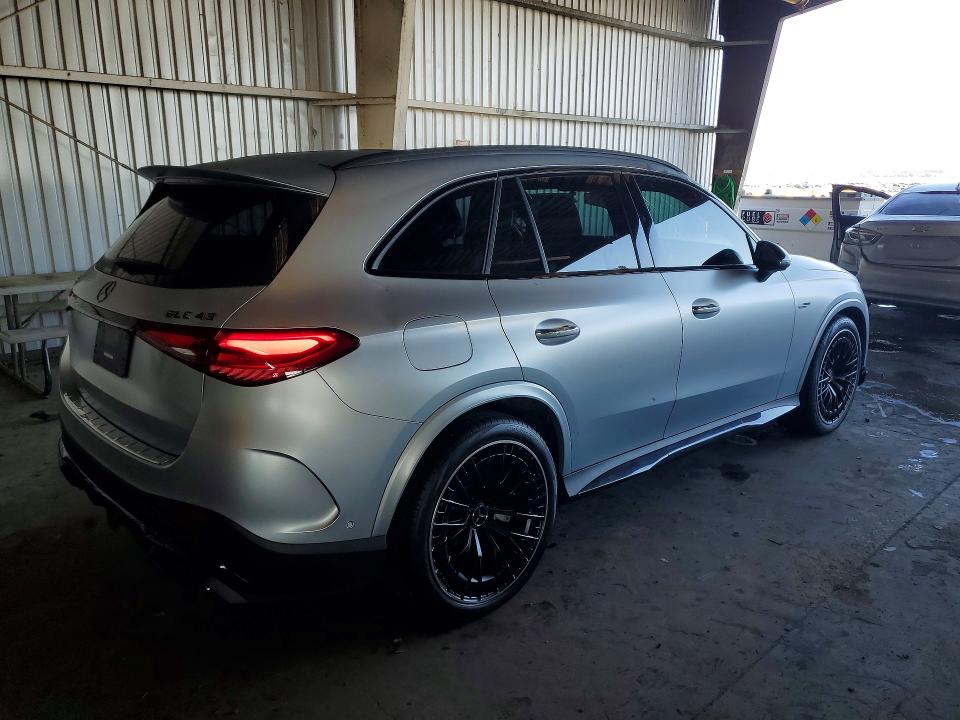 2024 Mercedes-benz Glc