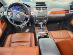 
										2008 Volkswagen Touareg full									