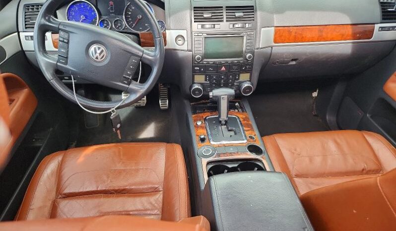 
								2008 Volkswagen Touareg full									