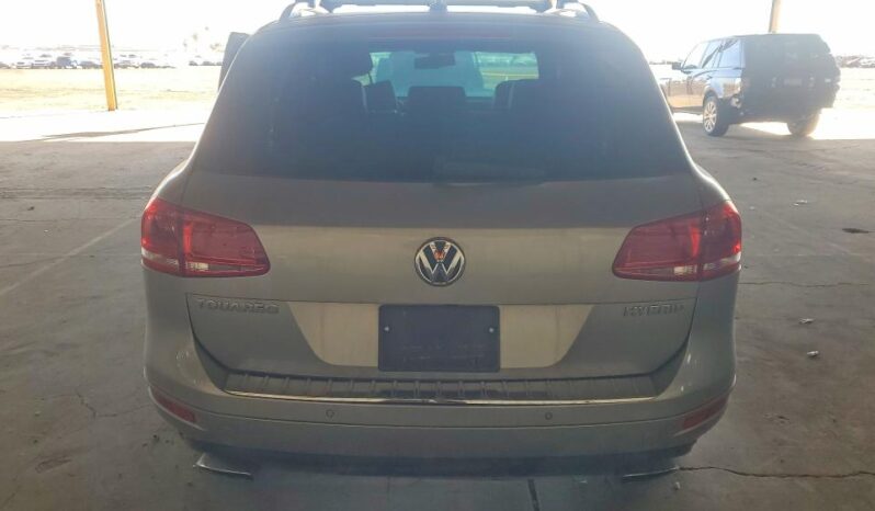 
								2011 Volkswagen Touareg full									