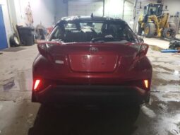 
										2021 Toyota C-hr full									