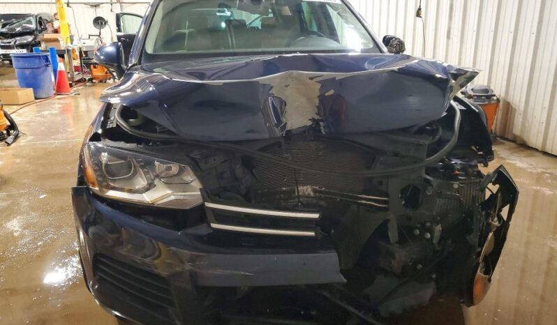
								2012 Volkswagen Touareg full									