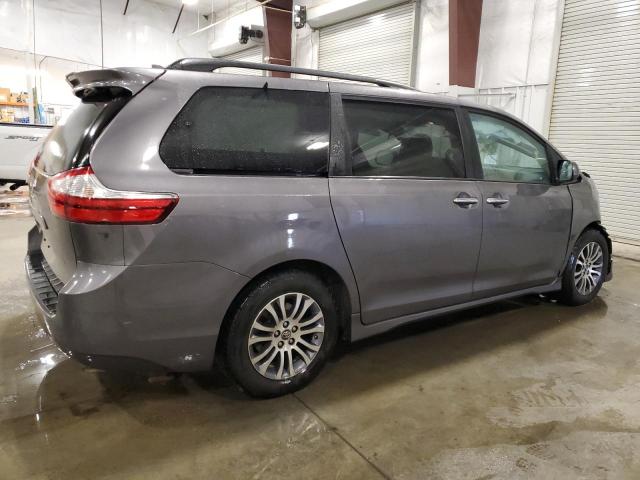 2018 Toyota Sienna xle