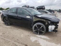 
										2018 Toyota Camry full									