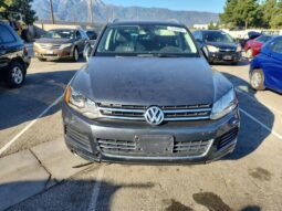 
										2013 Volkswagen Touareg full									